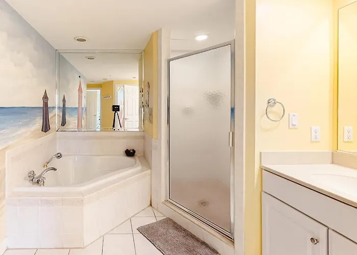 Gorgeous In Oceanfront Complex With Pool Hot Tub Wifi & Ac *