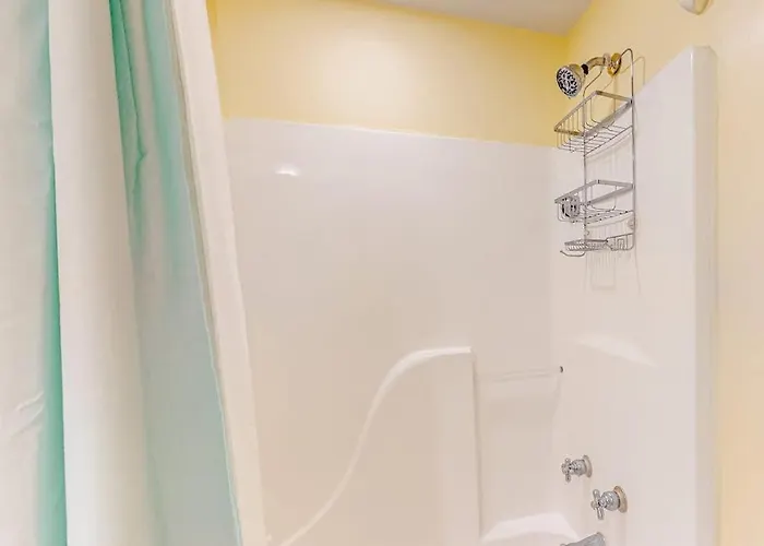 Gorgeous In Oceanfront Complex With Pool Hot Tub Wifi & Ac *